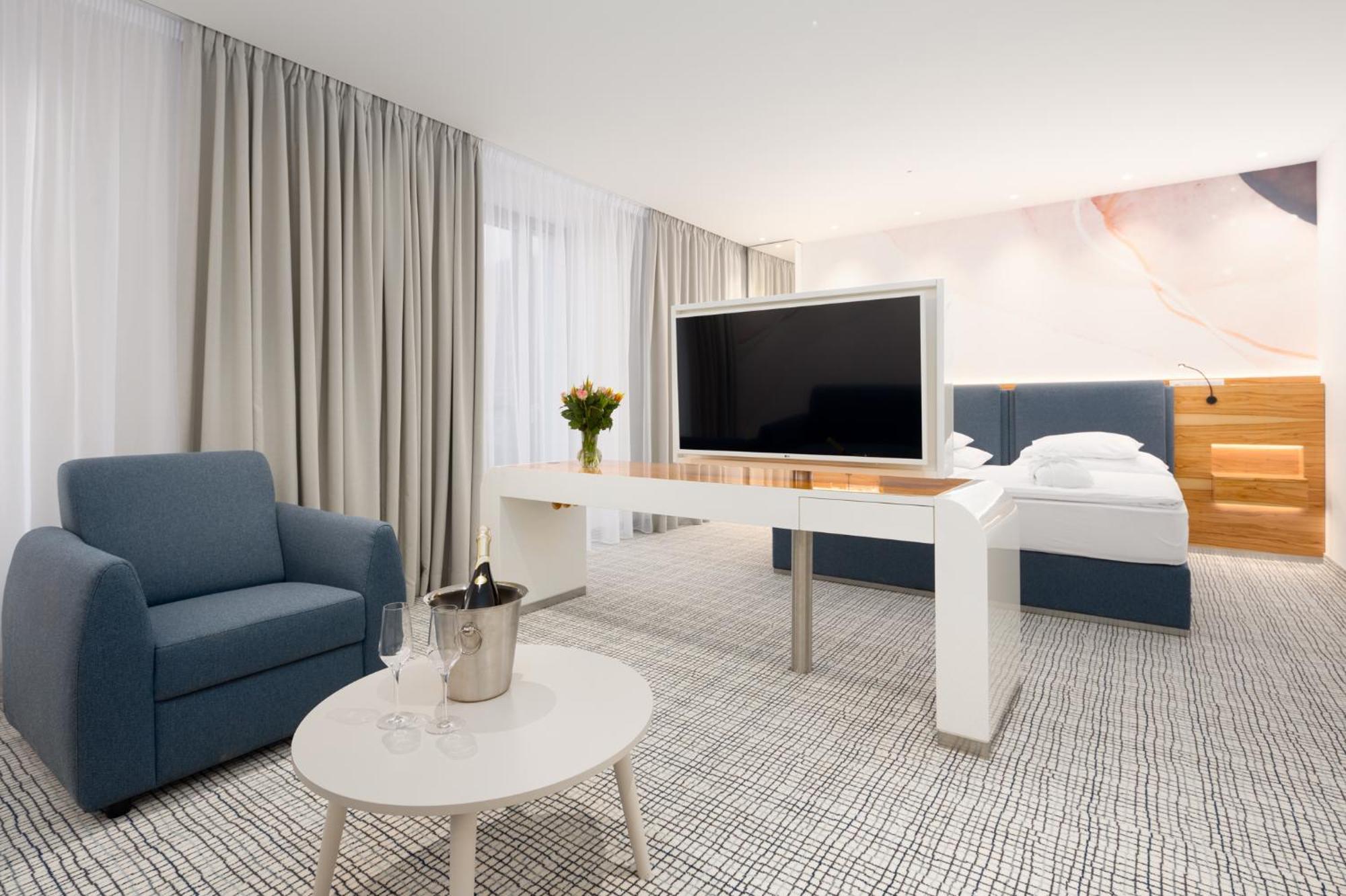 St. Joseph Royal Regent Hotel Карлови Вари Екстериор снимка